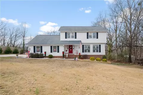 74 Ridgeview Dr SE, Silver Creek, GA 30173