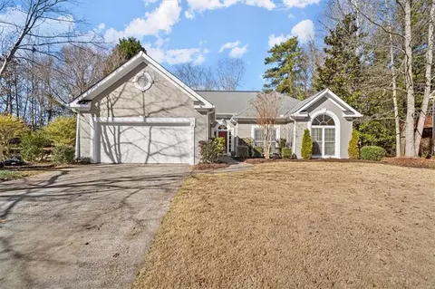 304 Wood Knoll Ct, Woodstock, GA 30189