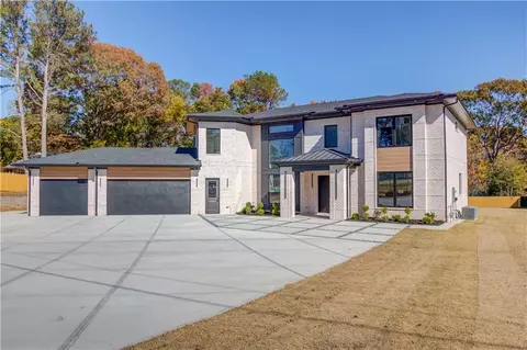 2735 Old Thompson Mill Rd, Buford, GA 30519