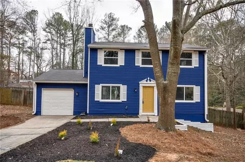 664 Stoneside Dr, Stone Mountain, GA 30083