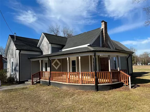 602 College St, Rockmart, GA 30153