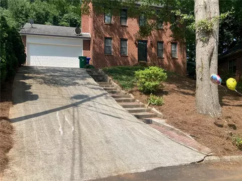 2582 Presidents Walk, Tucker, GA 30084