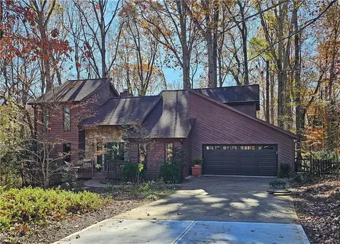 4364 Moss Ridge Ct NE, Roswell, GA 30075