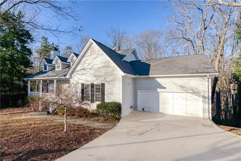 2723 Bridgewater Dr, Gainesville, GA 30506