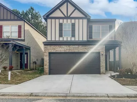 340 Lauren Dr, Fairburn, GA 30213