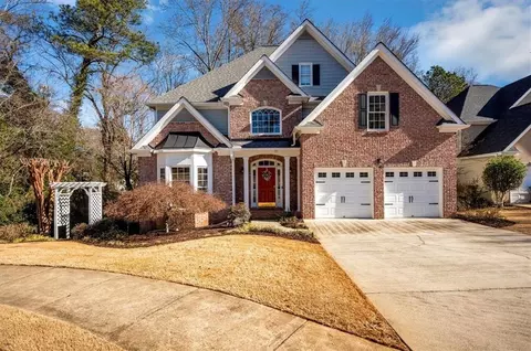 5060 Victory Ridge Ln, Roswell, GA 30075