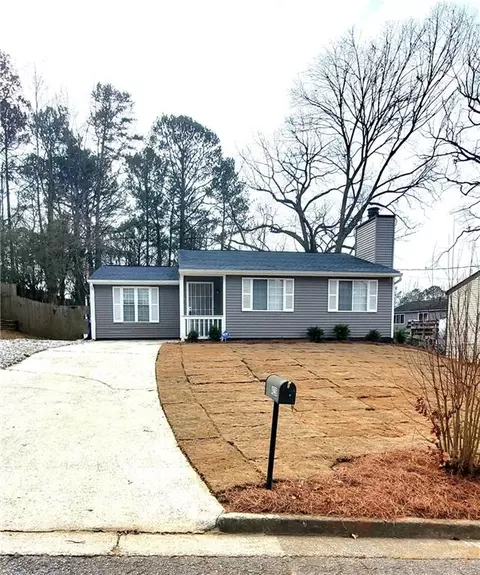 4239 Village Square Ln, Stone Mountain, GA 30083