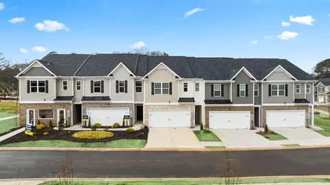 105 Hampton Cir, Mcdonough, GA 30253