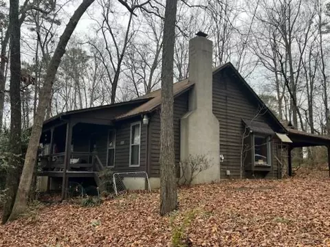 1524 Huntington Dr, Marietta, GA 30066