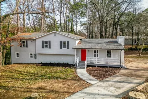 5671 Tracy Dr SE, Mableton, GA 30126