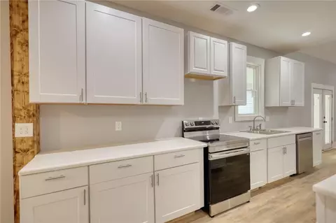 Kitchen - 10 Kendall Ln, Covington, GA 30014 photo 2 of 3