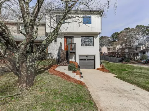 1055 Sand Wedge Cir NW, Kennesaw, GA 30144