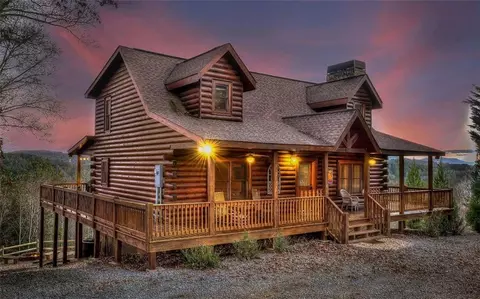 375 Whippoorwill Walk Rd, Mineral Bluff, GA 30559