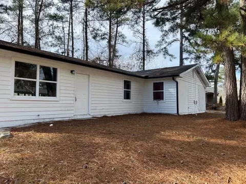 9118 Bent Pine Ct NE, Covington, GA 30014
