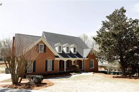 5189 SW Browning Way SW, Lilburn, GA 30047