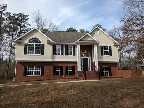 168 Hayes Cir, Rex, GA 30273
