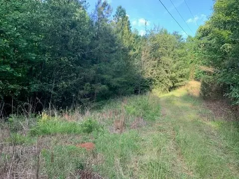 300 Jackson Woods Rd, Maysville, GA 30558