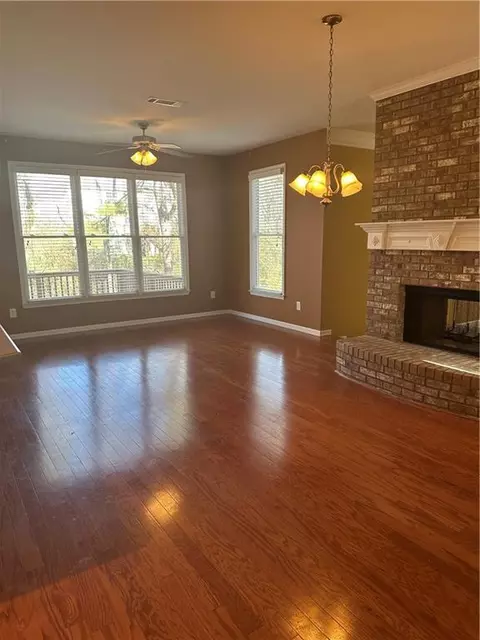305 Emerson Trl, Covington, GA 30016 photo 4