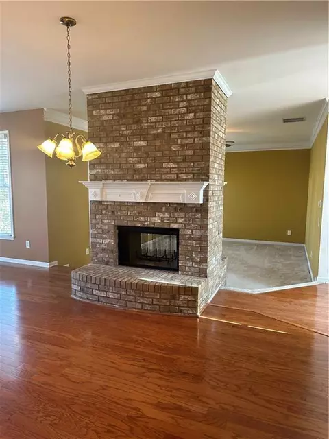 305 Emerson Trl, Covington, GA 30016 photo 5