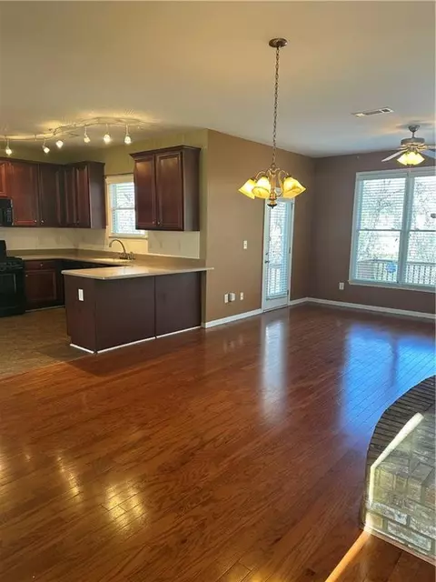 305 Emerson Trl, Covington, GA 30016 photo 6