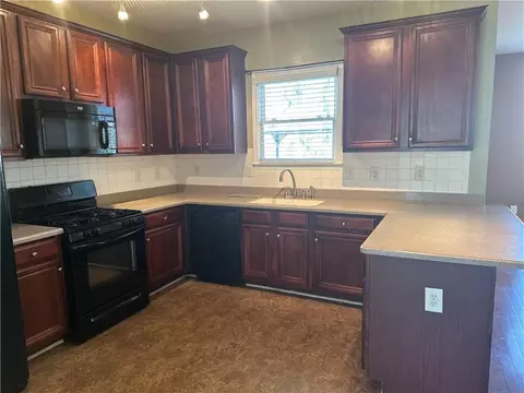 305 Emerson Trl, Covington, GA 30016 photo 3
