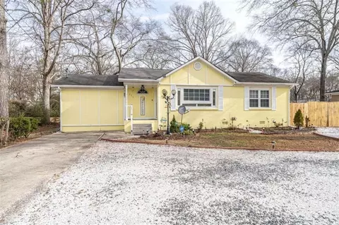 216 Elliott Dr NW, Rome, GA 30165