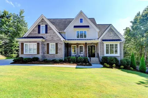 4848 Grandview Ct, Flowery Branch, GA 30542