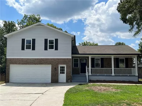 2943 Brooks Dr, Snellville, GA 30078