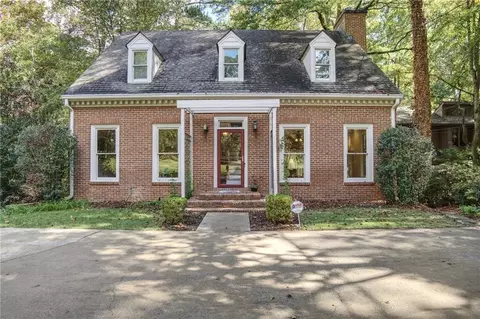 3651 Tanglewood Dr SE, Vinings, GA 30339