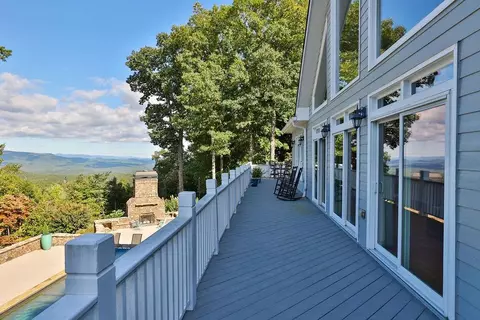 1808 Lower Sassafras Pkwy, Jasper, GA 30143