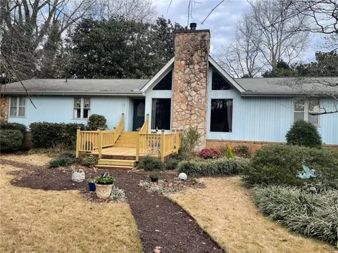 6339 S Summers Cir, Douglasville, GA 30135