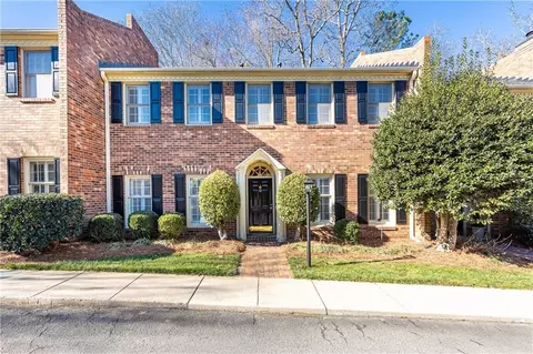 28 Howell Mill Plantation NW, Atlanta, GA 30327