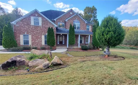 2527 Hope Dr, Conyers, GA 30094
