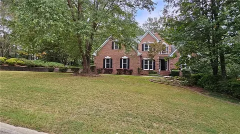 160 Ashley Forest Dr, Fayetteville, GA 30214