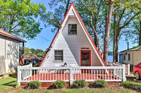 242 Arrow Point Rd, Jackson, GA 30233 photo 2
