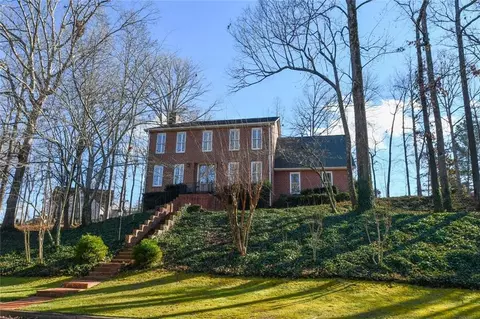 3080 Chattahoochee Trce, Gainesville, GA 30506