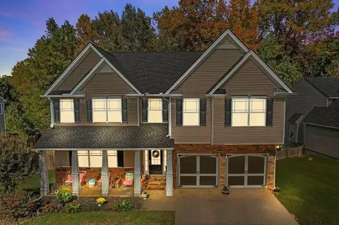 616 Hemlock Ct, Villa Rica, GA 30180