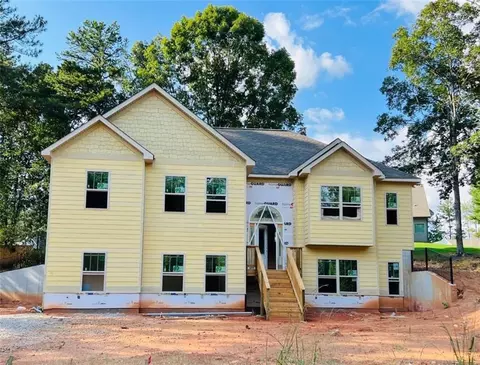 5930 Crowley Dr, Douglasville, GA 30135
