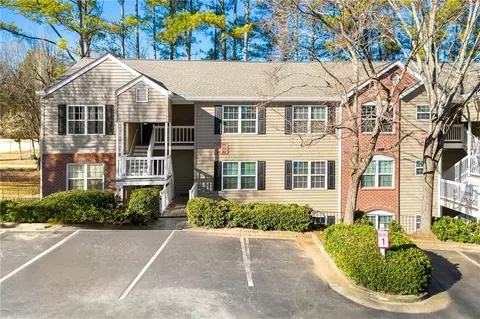 302 Teal Ct, Roswell, GA 30076