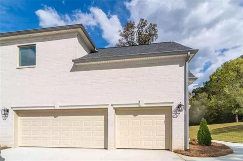 2001 Fontainbleau Dr, Conyers, GA 30094