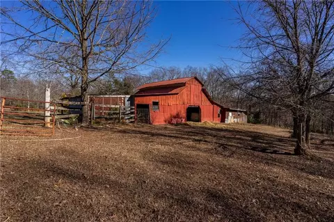 583 Johnson Rd, Adairsville, GA 30103