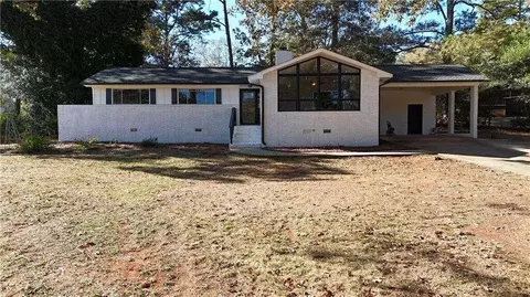 117 Pinecrest Cir, Cedartown, GA 30125