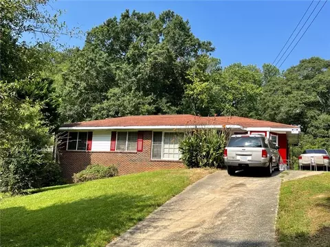 800 Skipper Dr NW, Atlanta, GA 30318