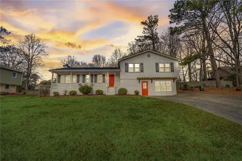 1227 Pine Creek Dr, Woodstock, GA 30188