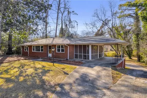 2783 Dodson Dr, East Point, GA 30344