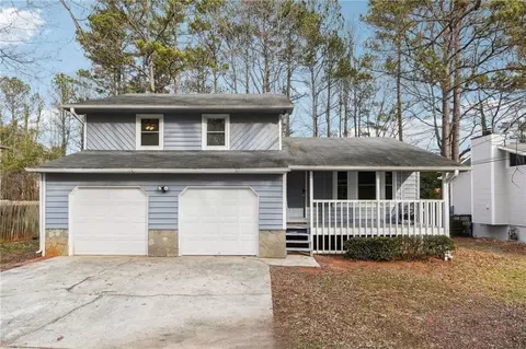 5608 Pennybrook Ct, Stone Mountain, GA 30087