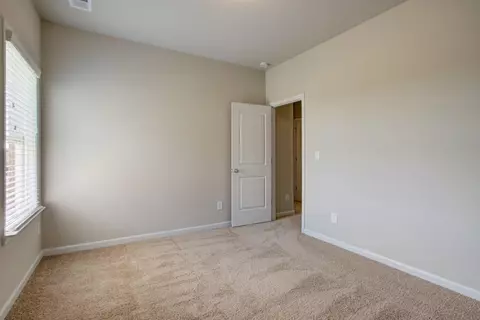 Bedroom - 149 Cherokee Rose Dr, Jackson, GA 30233 photo 4 of 4