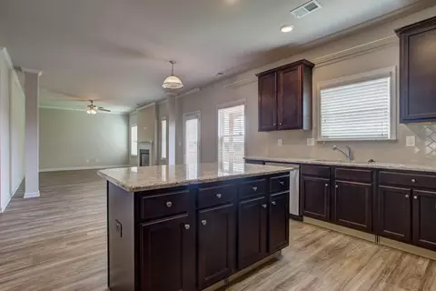 Kitchen - 149 Cherokee Rose Dr, Jackson, GA 30233 photo 3 of 4