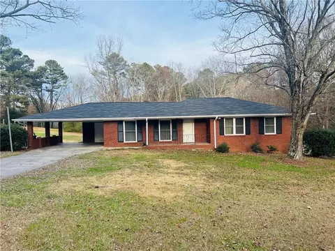 1530 Dickson Dr, Marietta, GA 30066