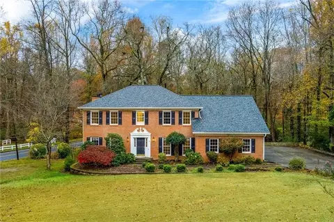 100 Honey Tree Ln, Roswell, GA 30076